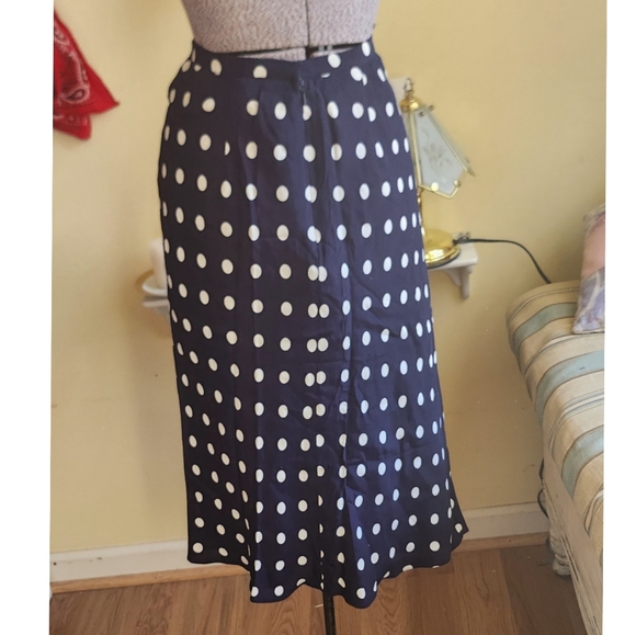 Navy polkadot skirt from DKNY size 4 - Picture 2 of 5